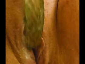 Passable my MILF wife's clit with regard to a vibrator